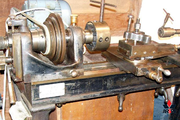 ماشین تراش کلاسیک