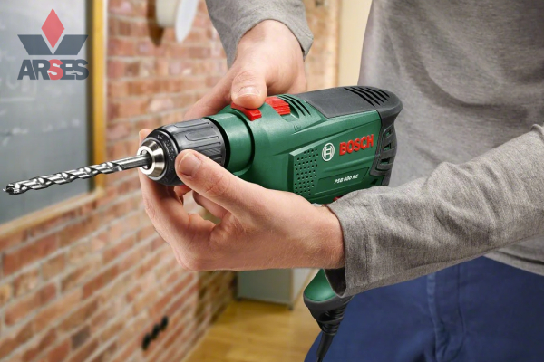 جا انداختن درست مته